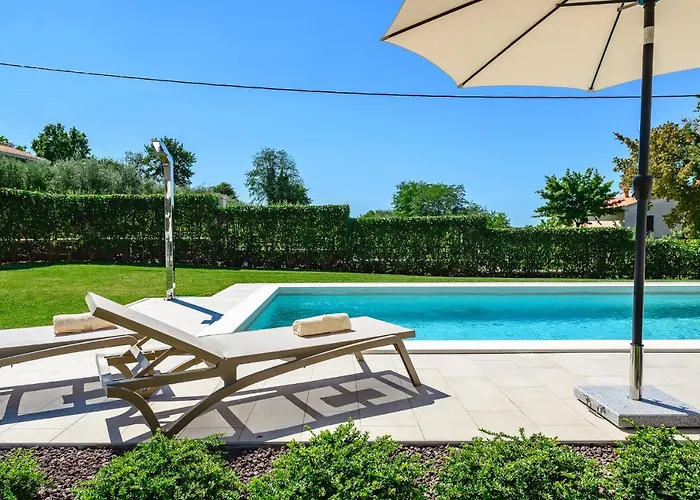 Premium Silvia With Pool