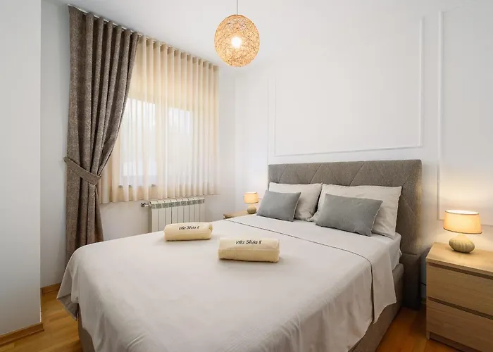 Apartman Premium Silvia With Pool Ferenci