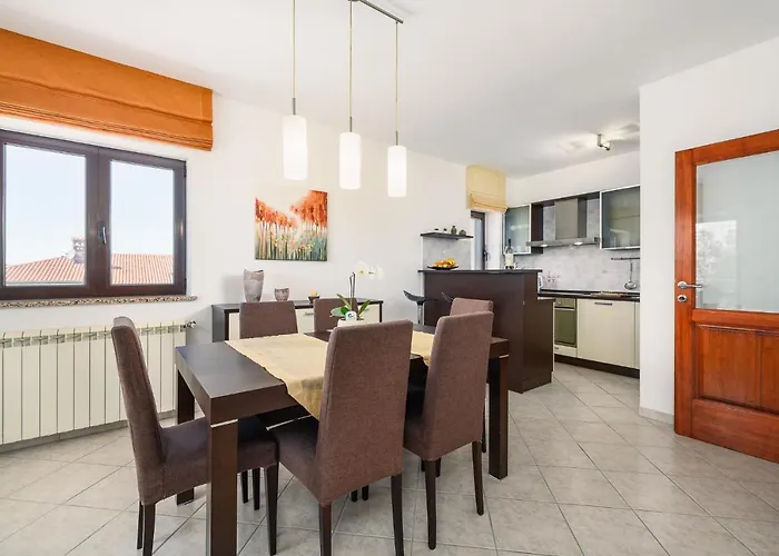 Premium Silvia With Pool Apartman Ferenci