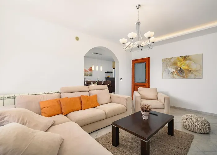 Premium Silvia With Pool Apartman