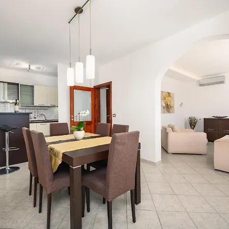 Appartement Premium Silvia With Pool *
