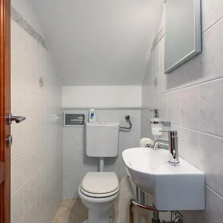 Appartement Premium Silvia With Pool Ferenci